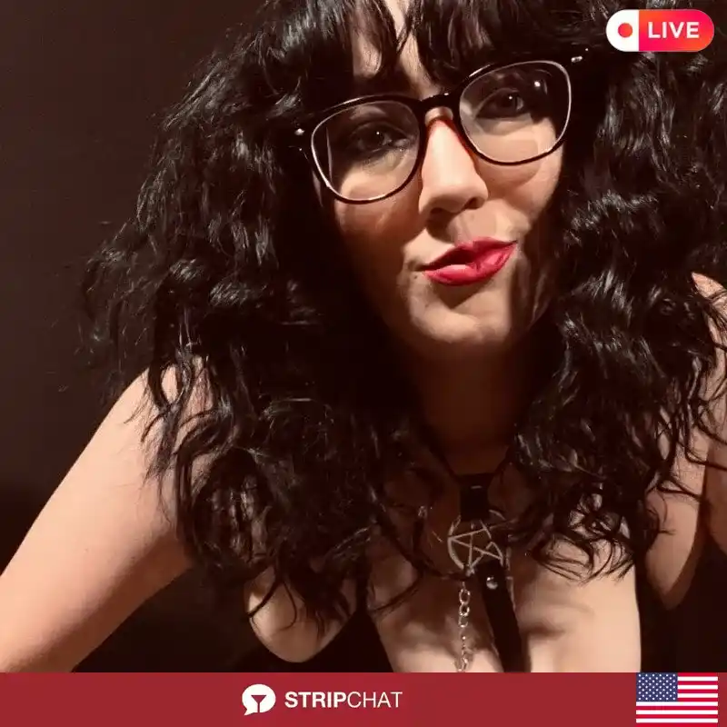 TheGothMilf
